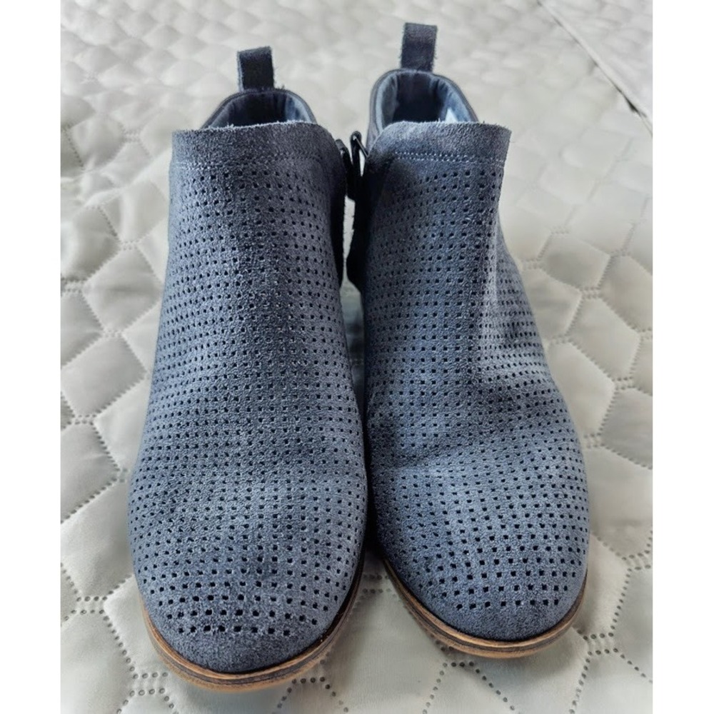TOMS Perforated Suede Ankle Booties‎ Women 8.5 Grey Good Side Zip Low Heel